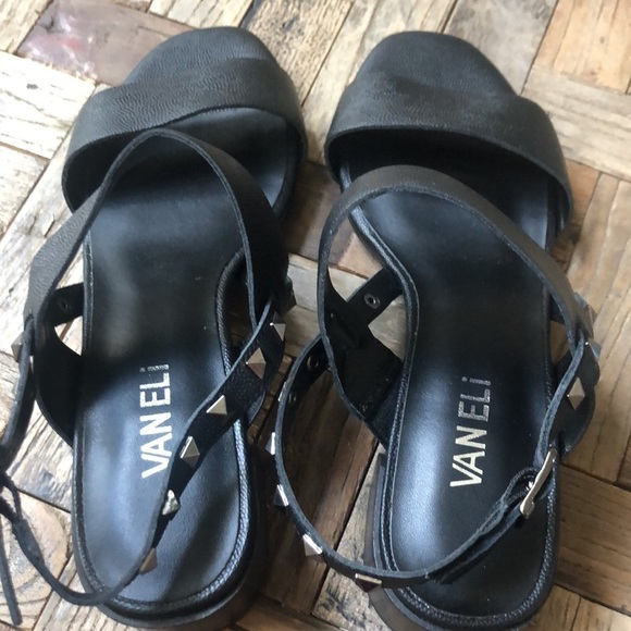 Vaneli Chimba Black Leather Sandals - Picture 2 of 10